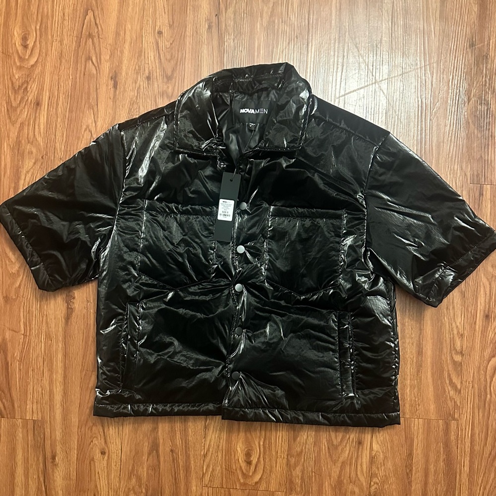 NovaMen Shiny Black Short-Sleeve Puffer Jacket